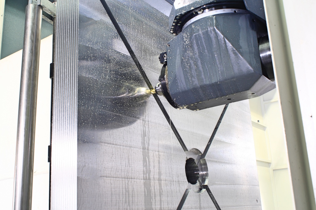 Pressentisch2_Fraestechnik_Schneider-Edl