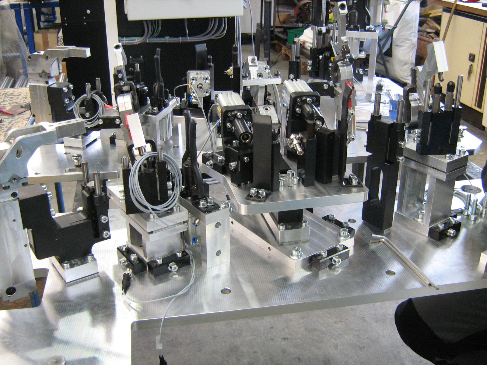 Schweisseinrichtung2_Maschinenbau_Schneider-Edl